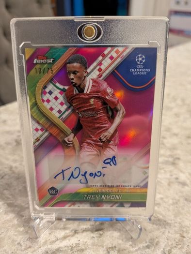 Trey Nyoni Liverpool FC Topps Finest RC 24/25 season numbered /75 auto