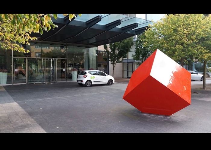 Parking space for rent d18