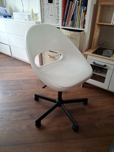 desk chair