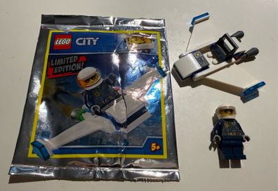 Lego City Police Officer and Jet foil pack 951901
