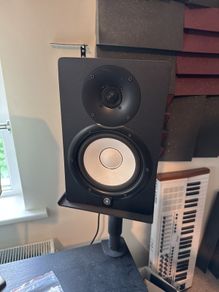Yamaha HS7 Studio Monitors