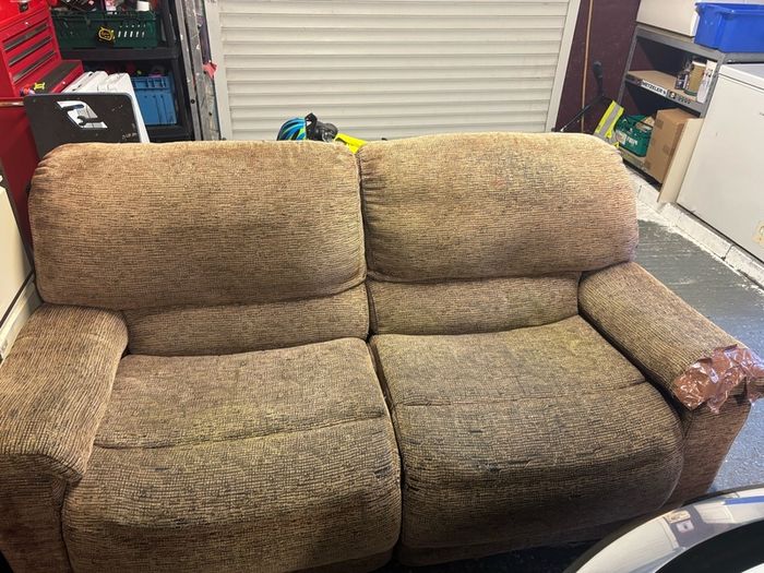 2 seater recliner couch