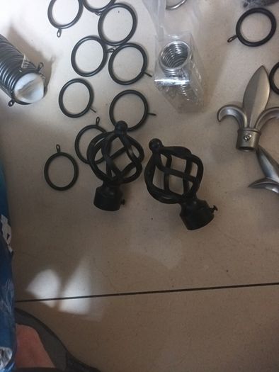 Mixed Bundle  Of  Black & Silvet Metal  Curtain  Rings. Size.