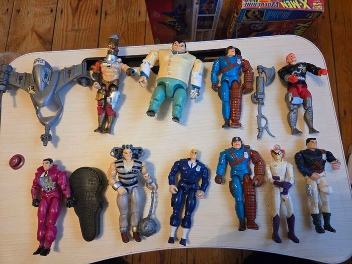 cops n crooks vintage 1980s figires