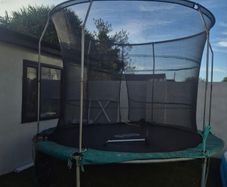 Trampoline