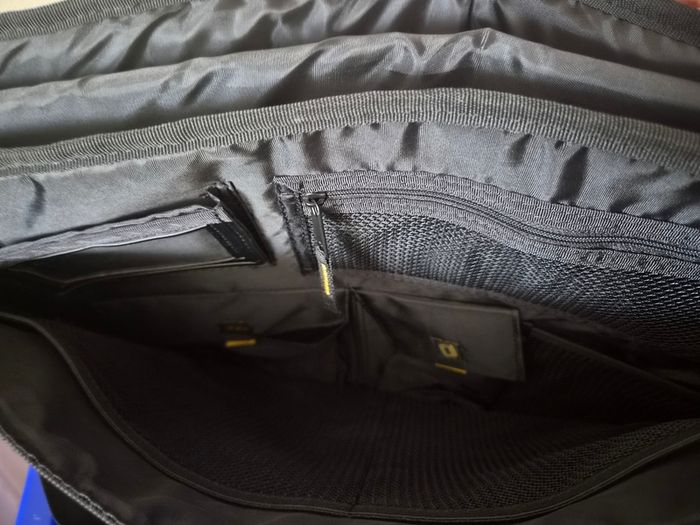 Targus CityGear Laptop Messenger Bag