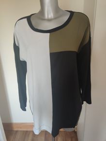 Laura scott sweatshirt size UK18 EU46 Postage included