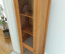 display cabinet