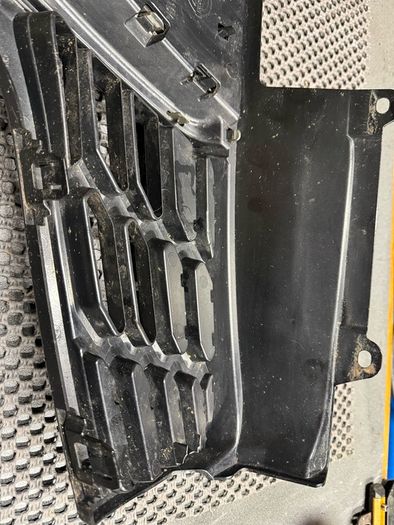 Nissan Qashqai j10 front grille