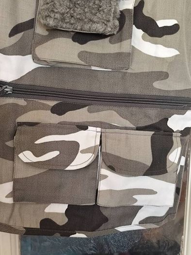 Mens Camo Multi Pocket Utility Fishing Photography Hiking Vest Size Small Brand New