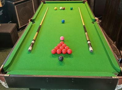 6ft x 3ft Custom-Built Snooker / Pool Table - Cues, Balls & Accessories