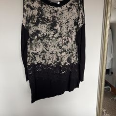 Mint Velvet top