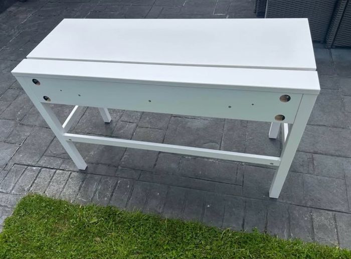 Ikea white hemnes desk with two drawers