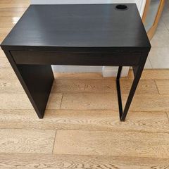 Children's desk