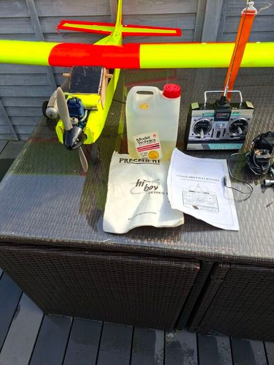 radio controlled airplane