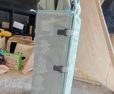 travel cot
