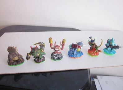 Six Skylanders : Spyros Adventure Figures
