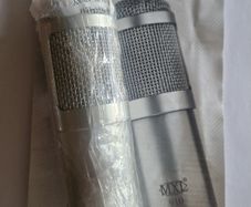 microphone (MXL 910 FET condenser)
