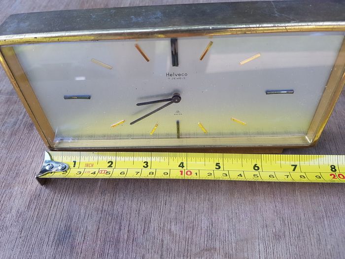 Retro clock