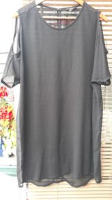 Black Tunic/Sleeve Detail