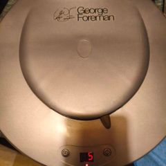 George Foreman XXL family size, It can be delivered if near Kinnegad.
