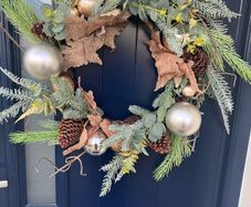 Ez Living Christmas Wreath like new