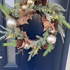 Ez Living Christmas Wreath like new