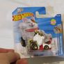 Hot Wheels Feline Lucky Cat Diecast Car Brand New Sealed Image 4