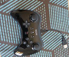 Nintendo Wii U Pro Controller