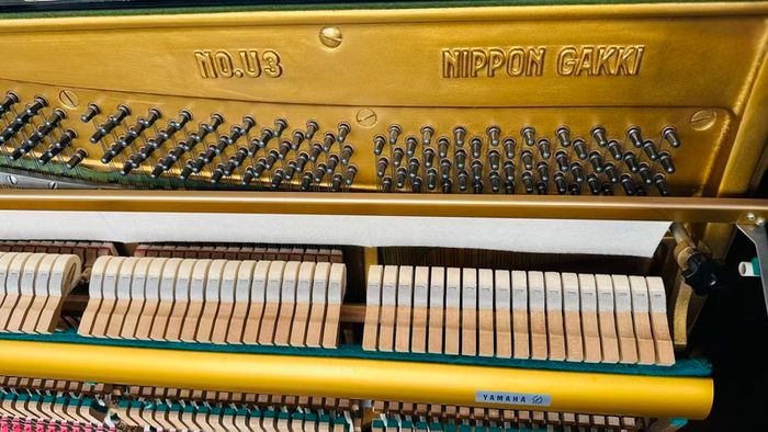 Yamaha U3F Upright Piano, Polished Ebony, Refurbished