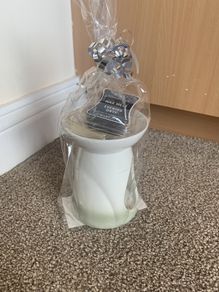 Wax Burner & 2 Wax melts