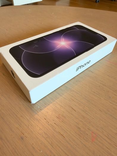 Apple iPhone 17e 256gb black NEW with warranty