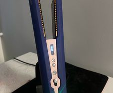 Dyson straightener