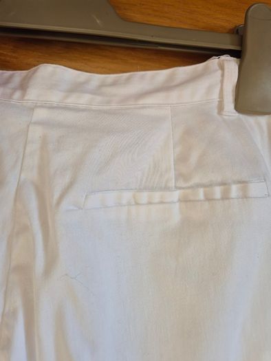 Mystify White Capri Trousers Size 14