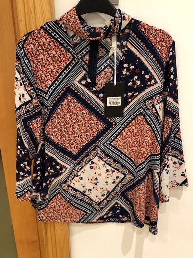Blouse Navy n Coral Floral BNWT