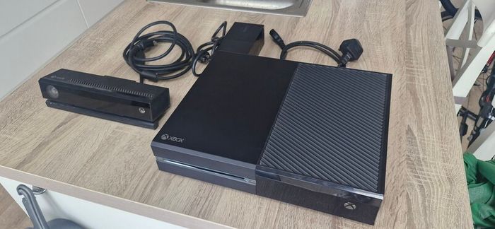 Xbox One with Kinect