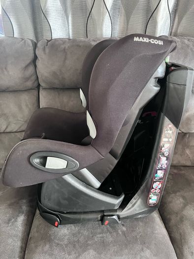 Maxi Cosi Axiss Car Seat