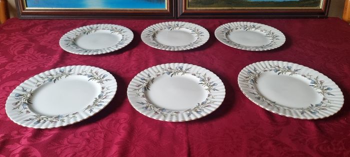 6 Piece Royal Albert Brigadoon Pattern 10.5 Inch Diameter Bone China Gold Gilt First Quality And Original Dinner Plates Made In England