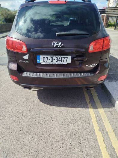 2007 Hyundai Santa Fe 7 seater!