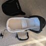 Out n About carry cot bassinet Image 3