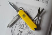 Victorinox Classic 58mm Swiss Army Knife Keychain tool