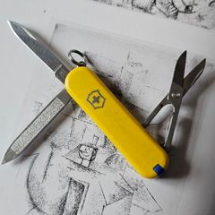Victorinox Classic 58mm Swiss Army Knife Keychain tool