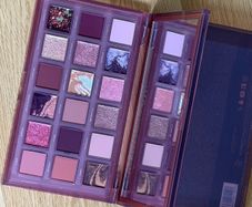 Huda Beauty Naughty Palette NEW