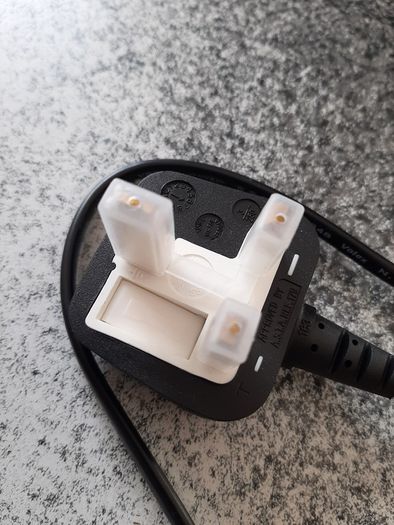 power cable figure of 8 laptop charger Volex