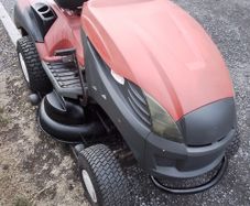 Ride on mower