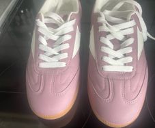 Ladies new trainers size 6