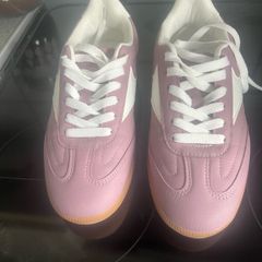Ladies new trainers size 6