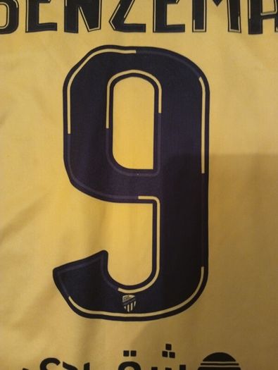Ittihad jersey ((Benzema 9))
