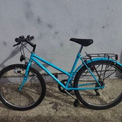 small women bike 7 gear  ,all good working with good tires  26"wheels