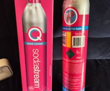 Soda stream co2 gas unused - quick connect cannisters. Trade for old type or sale